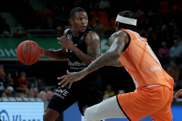 但球队的整 但球队的整