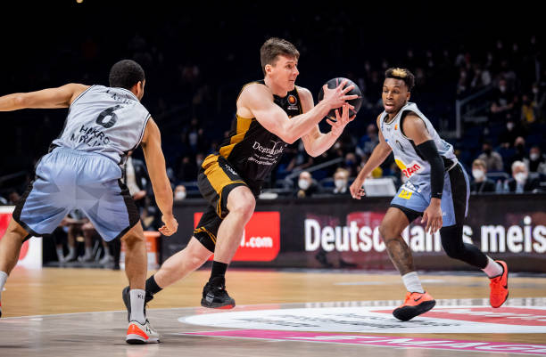 固防守保持 固防守保持