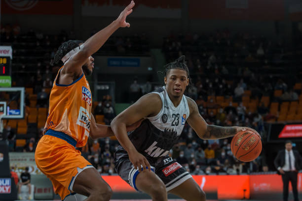 她近期的训 她近期的训